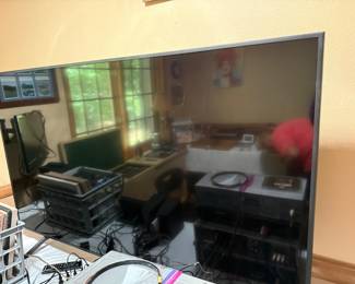 65 inch Samsung TV