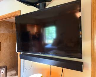 42” Hisense TV