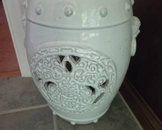 Ceramic plant stand