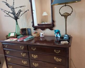 8 drawer dresser