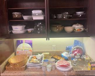 Assorted kitchen