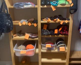 L: men’s caps/gloves R: ladies caps/ gloves, misc.