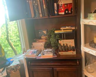 Computer hutch