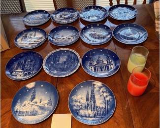 17Blue Plates