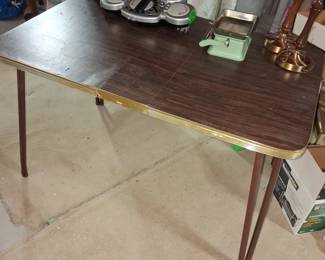 MCM kitchen table