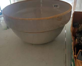 Very nice crock bowl...