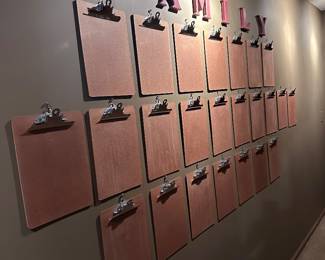 Cute Way to Display Family Photos!