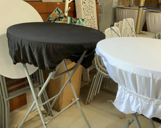 Lot 72: 6 Folding Pub Top Tables, W/table Cloths