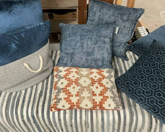 Lot 124: Throw Pillows And Rug, Navy, Crème, Coral