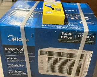 Lot 30: New Window Air Conditioner