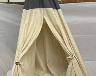 Lot 270: Tents - TP - Style 