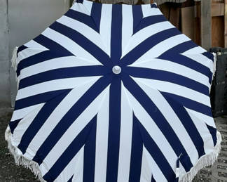 Lot 93: 2 Small Patio Umbrellas With Cases
