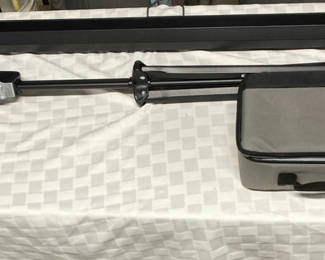 Lot 287: Projector and Display Screen with Stand