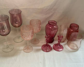 Lot 192: Pink Glassware 