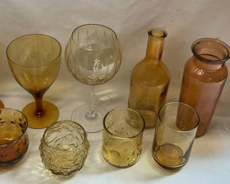 Lot 191: Vintage amber glassware