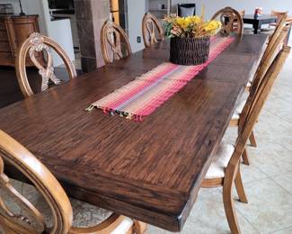 Huge solid wood tresses table with 2 leaves