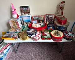 Tins & puzzles and games