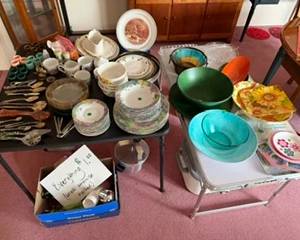 Chinaware, glass and other kitchenwares