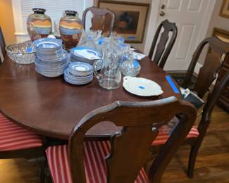 Dining room table and six chairs 