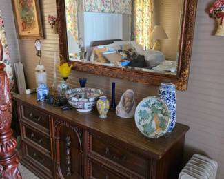 Nice Mid Century dresser