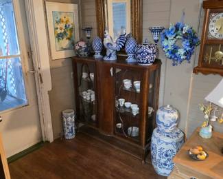 Mid century china cabinet