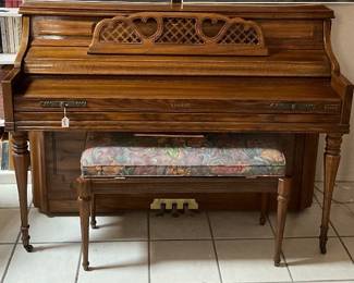 Kimball Upright Piano with bench 42x25x57