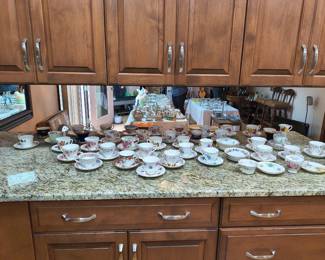 Variety of teacups 