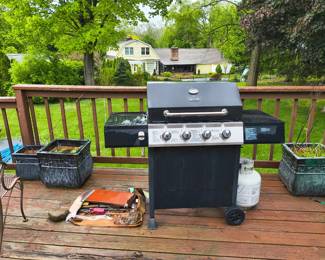 Grill and accessories 