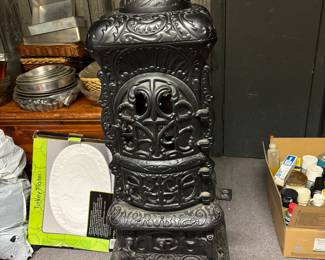 Victorian Style, Cast Iron Parlor Stove