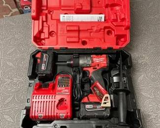 Milwaukee M18 FUEL 18V Lith-Ion Brushless Cordless 1/2 in. Hammer Drill/Driver