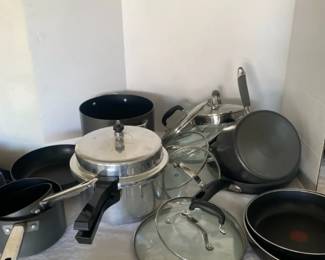 TFal, Anolon, Meyer Pots And Pans With Lids