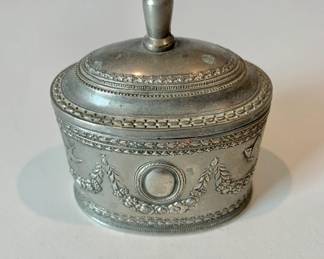Vintage Small Oval Decorative Lined Box