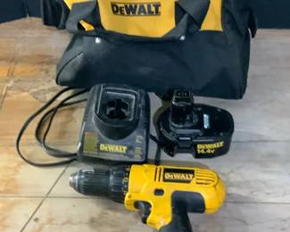 14.4v DeWalt Coredless Drill Driver