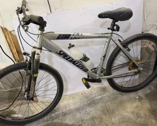 Specialized Hardrock 19 Mountain Bike