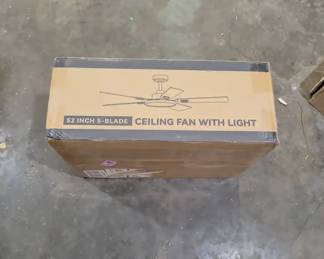 Addlon 52 Ceiling Fan With Light