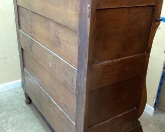  ANTIQUE LATE 1800s AMERICAN EMPIRE MAHOGANY SIX DRAWER CHEST OF DRAWERS w KEY IN VERY GOOD CONDITION 41in W by 19in DEPTH by 42in H NO SHIPPING PICKUP ONLY