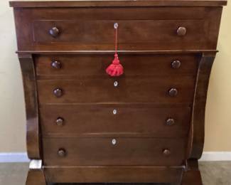  ANTIQUE LATE 1800s AMERICAN EMPIRE MAHOGANY SIX DRAWER CHEST OF DRAWERS w KEY IN VERY GOOD CONDITION 41in W by 19in DEPTH by 42in H NO SHIPPING PICKUP ONLY