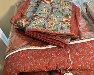 Comforter sets 