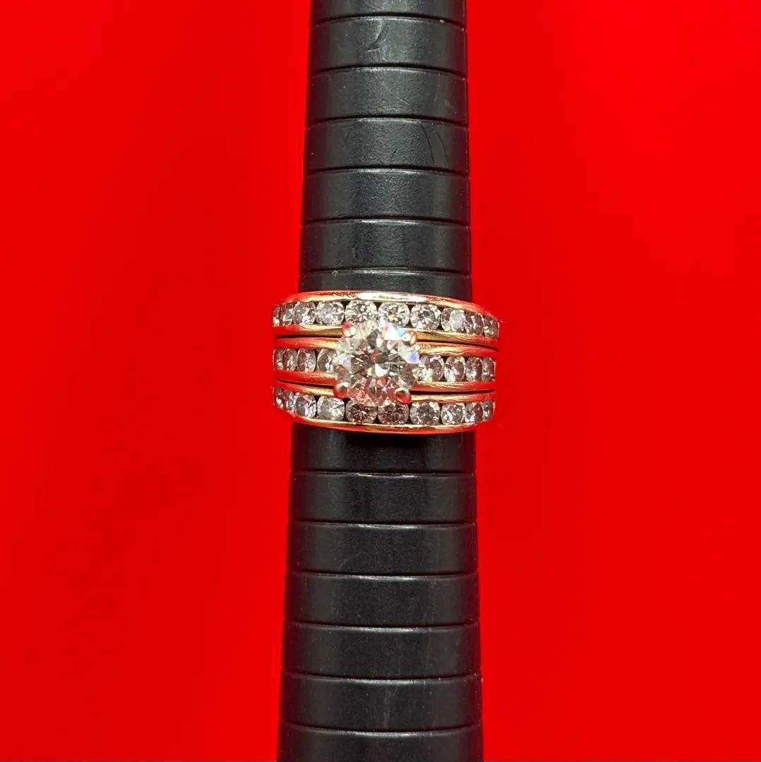  01 14K Yellow Gold Custom Made Diamond Ring WITH APPRAISALS