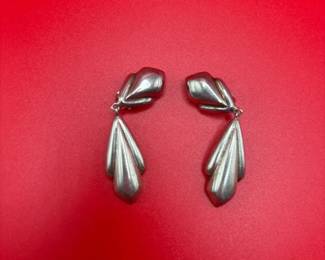 Vintage Sterling Silver Long Dangling Clip On Earrings