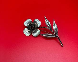 Vintage Sterling Silver Twist Stem Floral Brooch
