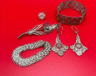 Vintage Filigree Jewelry Collection