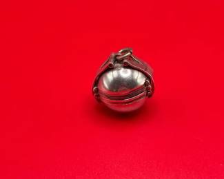 Vintage Sterling Silver Taxco Mexico Photo Ball Locket Pendant