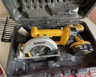 Dewalt electric saw