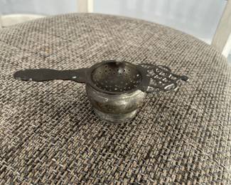 Tea sifter