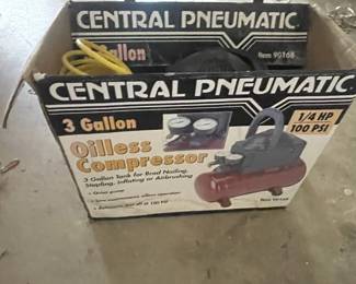 Pneumatic 3 Gallon Compressor