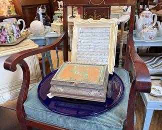 vintage chairs, collectibles and antique furniture
