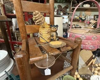 chair, figurines, baskets, decor