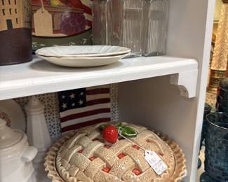 strawberry pie keeper, Americana decor, plates, spice holders