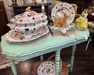 vintage table, lamps, soup tureen, vintage figurines